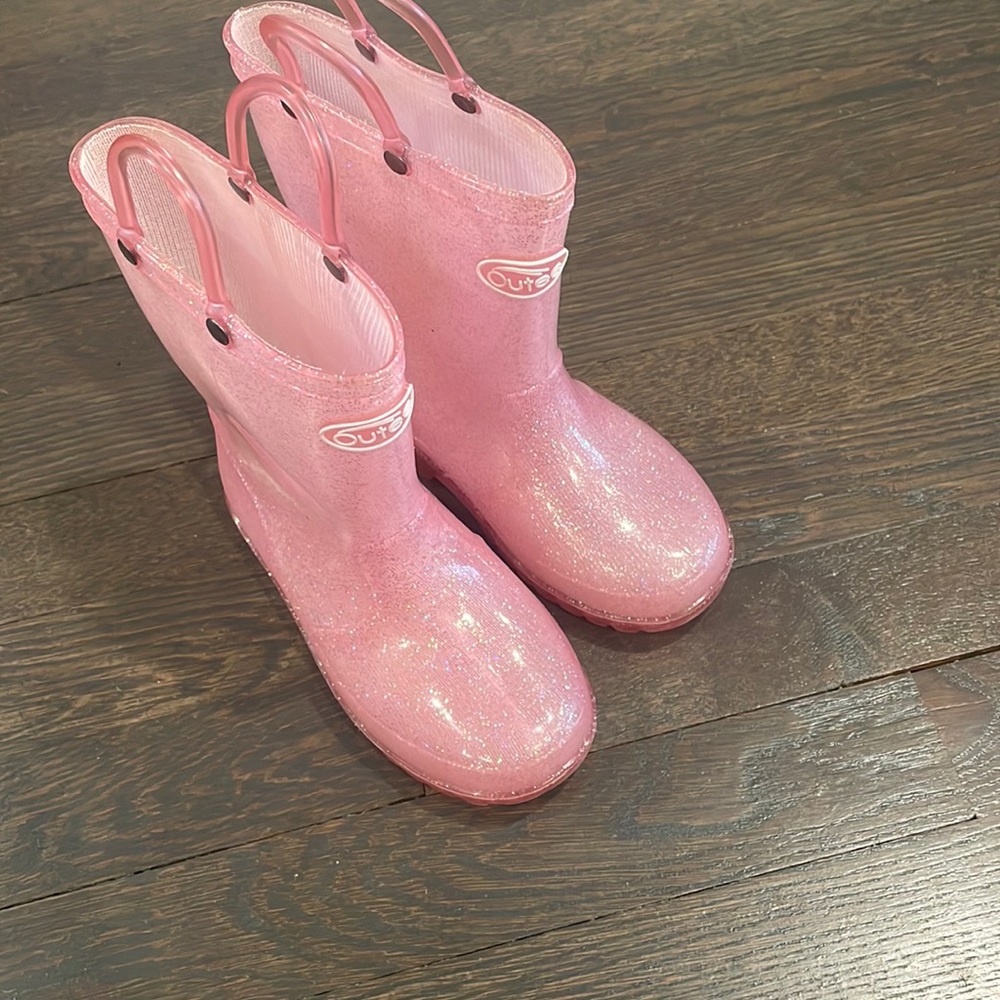 Kids rain boots